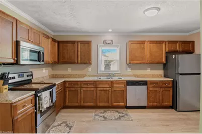 812 S Salisbury Street, Mocksville, NC 27028 - Photo 12