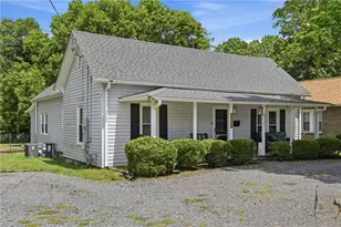 812 S Salisbury St, Mocksville, NC 27028 - Photo 2