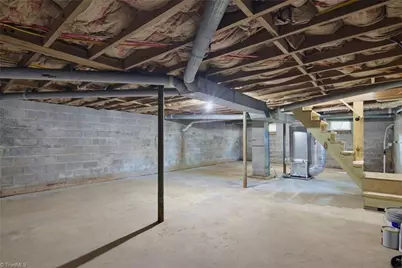901 W Main Street, Mayodan, NC 27027 - Photo 28