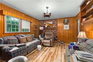 107 Hickory St, Boonville, NC 27011 - Photo 10