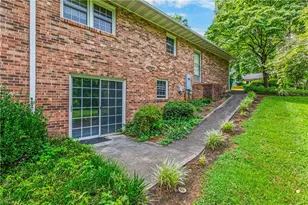 107 Hickory St, Boonville, NC 27011 - Photo 18