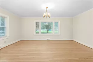 115 Albright Ave, Graham, NC 27253 - Photo 8