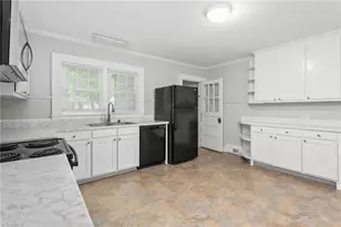 115 Albright Ave, Graham, NC 27253 - Photo 10