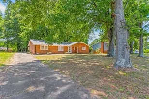 2776 Reynolds Park Rd, Winston-Salem, NC 27107 - Photo 2