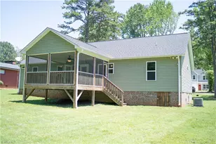 121 Maplewood Ave, Thomasville, NC 27360 - Photo 12
