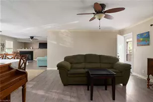 251 Star Light Dr, Lexington, NC 27295 - Photo 4