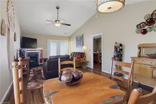 901 Glen Gate Cir, Kernersville, NC 27284 - Photo 14