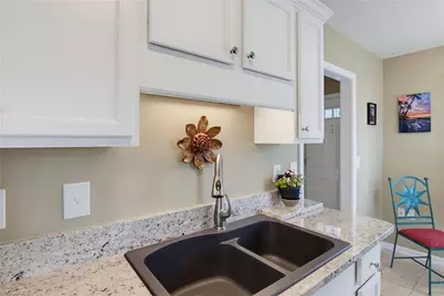 901 Glen Gate Circle, Kernersville, NC 27284 - Photo 6