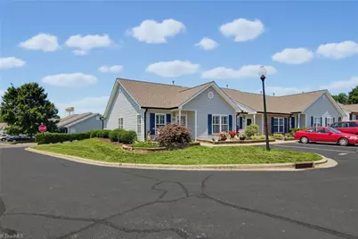 901 Glen Gate Circle, Kernersville, NC 27284 - Photo 2
