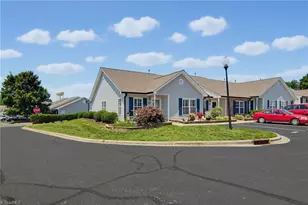 901 Glen Gate Cir, Kernersville, NC 27284 - Photo 2