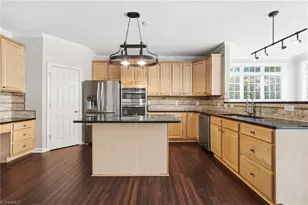 4380 Peaceford Glen Dr, High Point, NC 27265 - Photo 12