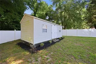 1506 Wendover Dr, High Point, NC 27262 - Photo 30
