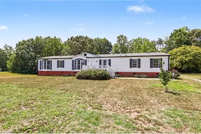 3247 Vance Street Extension, Reidsville, NC 27320 - Photo 2