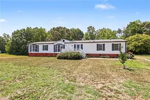 3247 Vance Street Extension, Reidsville, NC 27320 - Photo 2