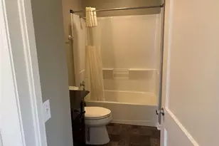 206 Grover St, Winston-Salem, NC 27101 - Photo 14