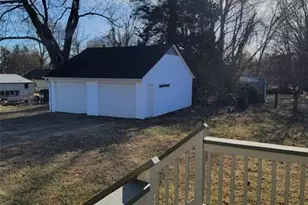 206 Grover St, Winston-Salem, NC 27101 - Photo 8