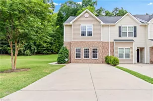 6518 Ashebrook Dr, High Point, NC 27265 - Photo 2