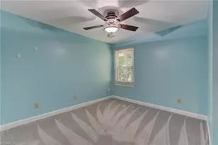 2050 E Hearthwood Ct, Greensboro, NC 27407 - Photo 20