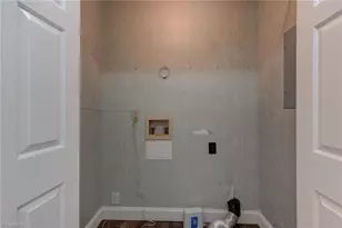 2050 E Hearthwood Ct, Greensboro, NC 27407 - Photo 26