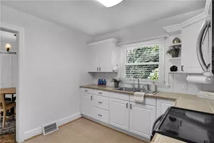 1222 Miller St, Winston-Salem, NC 27103 - Photo 10
