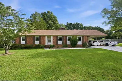 120 Tangle Drive, Jamestown, NC 27282 - Photo 1