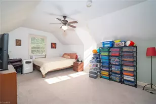 902 Josephine Boyd St, Greensboro, NC 27408 - Photo 20