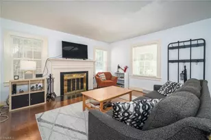 902 Josephine Boyd St, Greensboro, NC 27408 - Photo 14