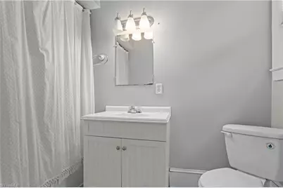 511 Charter Place, Greensboro, NC 27405 - Photo 24