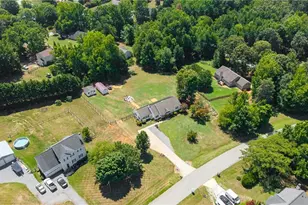207 Whitestone Dr, Greensboro, NC 27455 - Photo 34