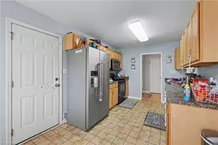 117 Valentine Ct, Greensboro, NC 27405 - Photo 14