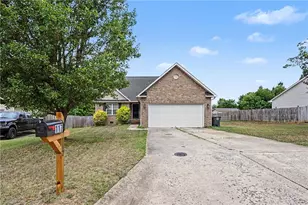 117 Valentine Ct, Greensboro, NC 27405 - Photo 4