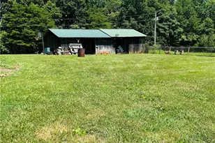 2062 Pell Rd, Westfield, NC 27053 - Photo 20