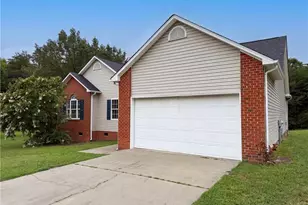 4100 Birchgarden Dr, High Point, NC 27265 - Photo 18