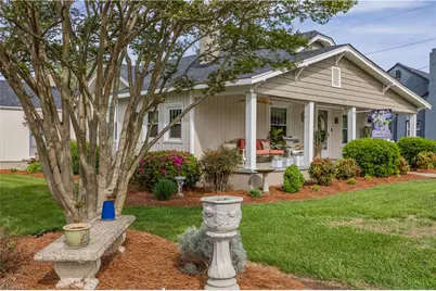 271 N Main Street, Denton, NC 27239 - Photo 2