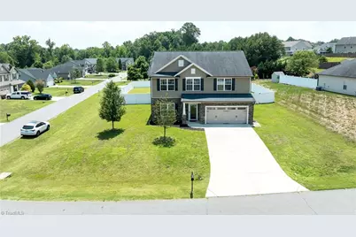 438 Bald Cypress Drive, Winston-Salem, NC 27127 - Photo 2