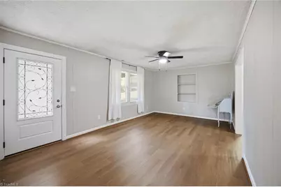 3123 Castle Avenue, Hickory, NC 28601 - Photo 6