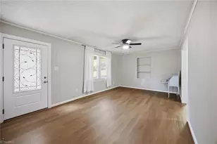 3123 Castle Ave, Hickory, NC 28601 - Photo 6