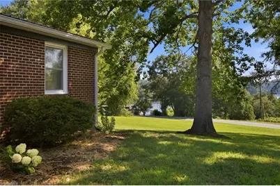 3123 Castle Avenue, Hickory, NC 28601 - Photo 28