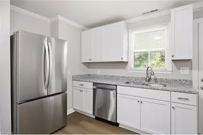 3123 Castle Avenue, Hickory, NC 28601 - Photo 12
