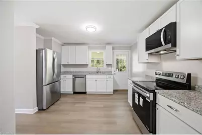 3123 Castle Avenue, Hickory, NC 28601 - Photo 8