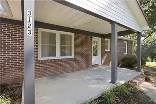 3123 Castle Ave, Hickory, NC 28601 - Photo 4