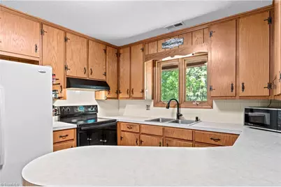 6605 Harrell Drive, Pfafftown, NC 27040 - Photo 18