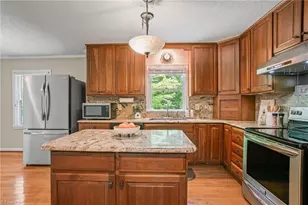 913 Colonial Hts, North Wilkesboro, NC 28659 - Photo 10