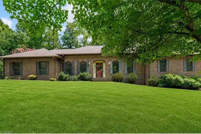 913 Colonial Heights, North Wilkesboro, NC 28659 - Photo 1