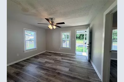 644 Gunn Street, Burlington, NC 27217 - Photo 4