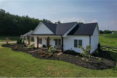 1004 Tilley Farm Road, Pinnacle, NC 27043 - Photo 2