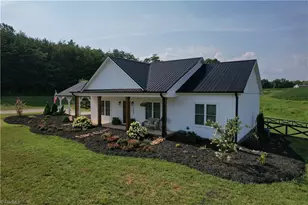 1004 Tilley Farm Rd, Pinnacle, NC 27043 - Photo 2