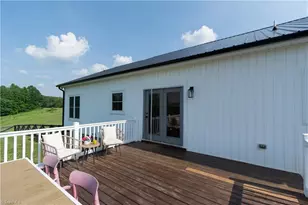 1004 Tilley Farm Rd, Pinnacle, NC 27043 - Photo 10