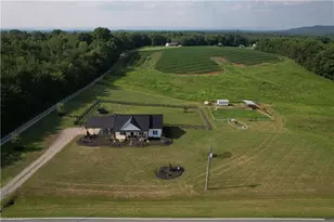 1004 Tilley Farm Rd, Pinnacle, NC 27043 - Photo 20