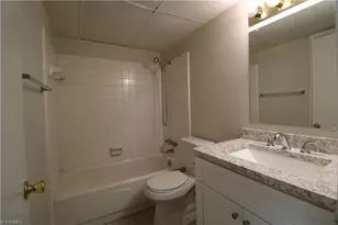 3822-K Country Club Rd, Winston-Salem, NC 27104 - Photo 12
